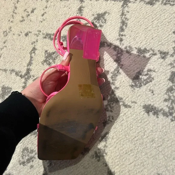 Call it Spring Laula Heel - Picture 3 of 7